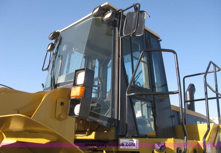 image for item B8199 1998 Caterpillar 980G wheel loader