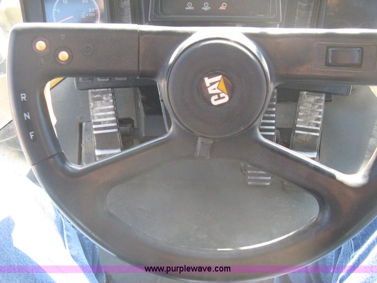 image for item B8199 1998 Caterpillar 980G wheel loader