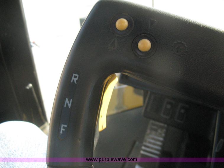 image for item B8199 1998 Caterpillar 980G wheel loader