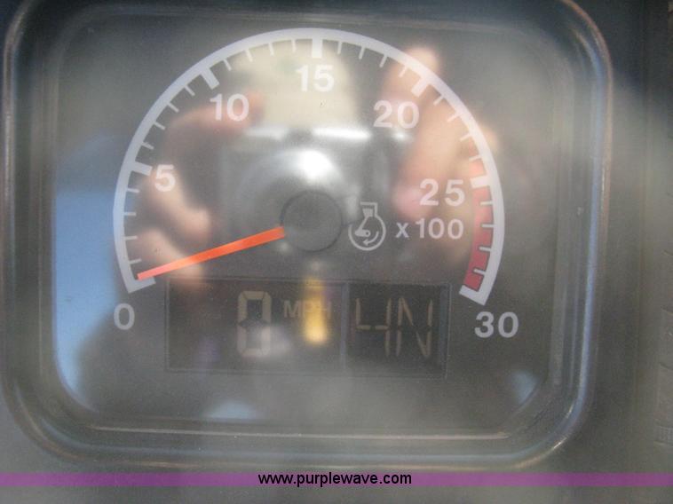 image for item B8199 1998 Caterpillar 980G wheel loader