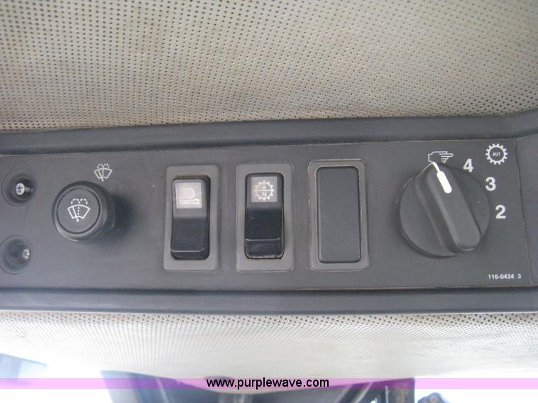 image for item B8199 1998 Caterpillar 980G wheel loader