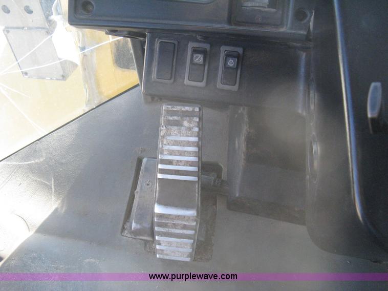 image for item B8199 1998 Caterpillar 980G wheel loader