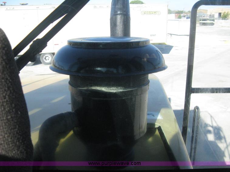 image for item B8199 1998 Caterpillar 980G wheel loader