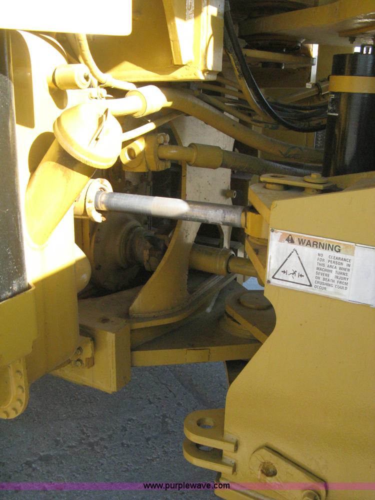 image for item B8199 1998 Caterpillar 980G wheel loader