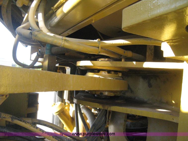 image for item B8199 1998 Caterpillar 980G wheel loader