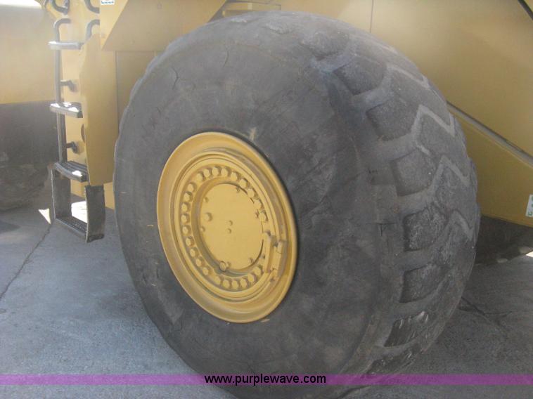 image for item B8199 1998 Caterpillar 980G wheel loader