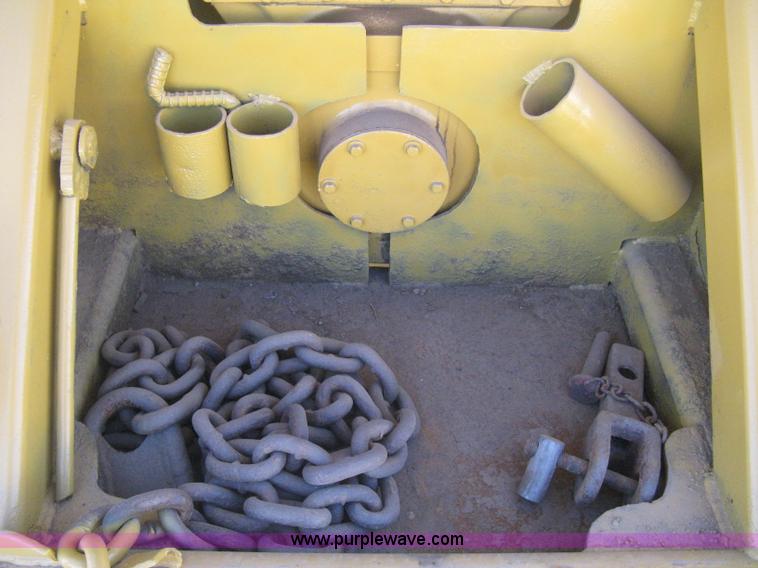 image for item B8200 1997 Caterpillar D6R XL dozer