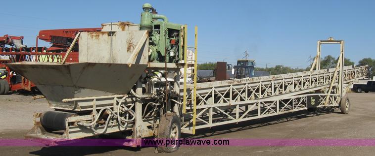 image for item B8201 Diesel powered aggregate conveyor