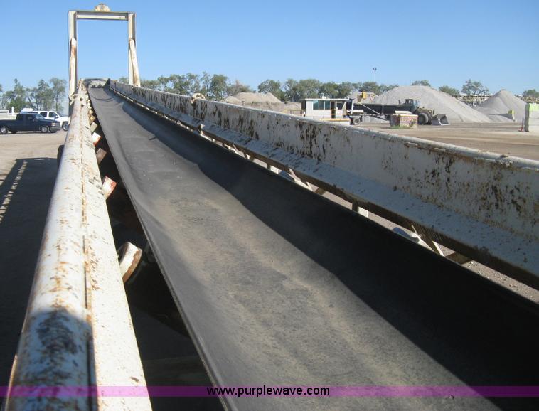 image for item B8201 Diesel powered aggregate conveyor