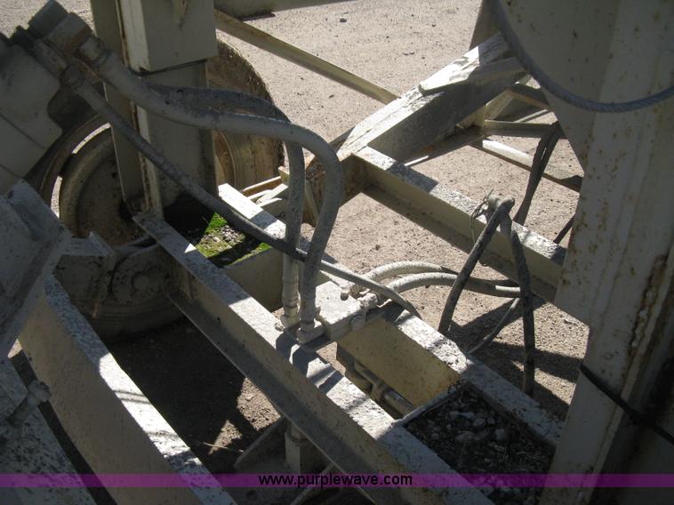 image for item B8201 Diesel powered aggregate conveyor