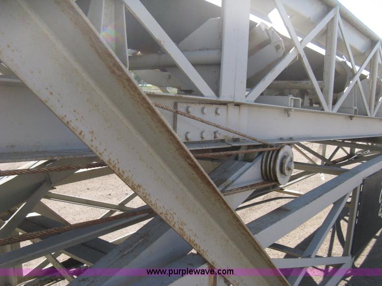 image for item B8201 Diesel powered aggregate conveyor