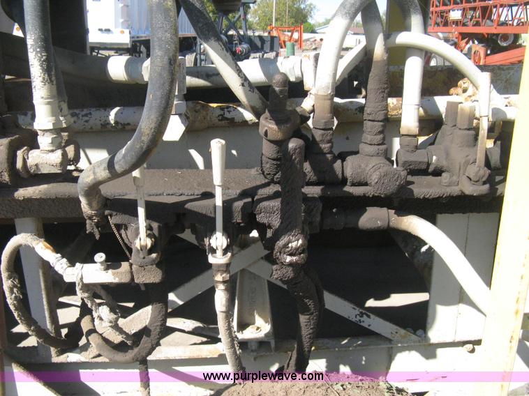 image for item B8201 Diesel powered aggregate conveyor