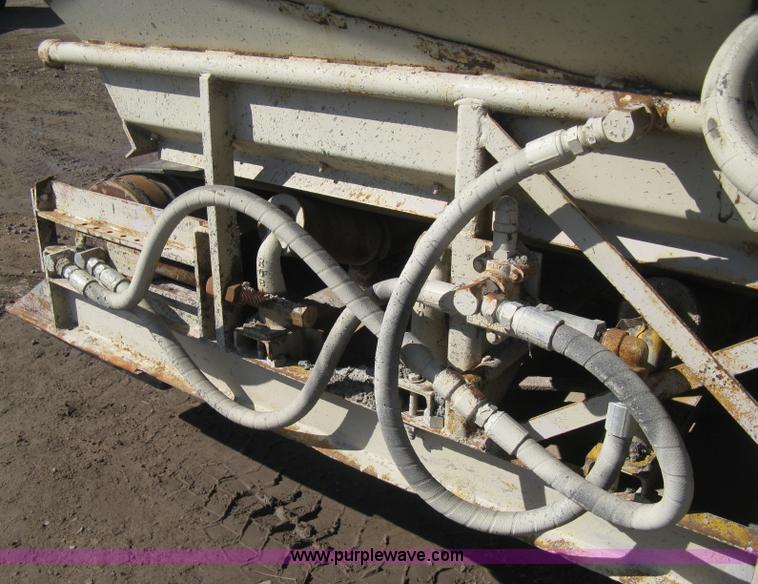 image for item B8201 Diesel powered aggregate conveyor
