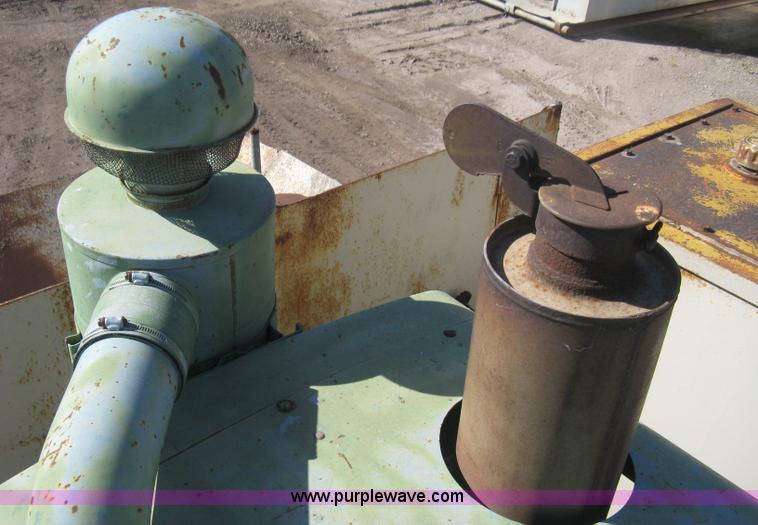 image for item B8201 Diesel powered aggregate conveyor