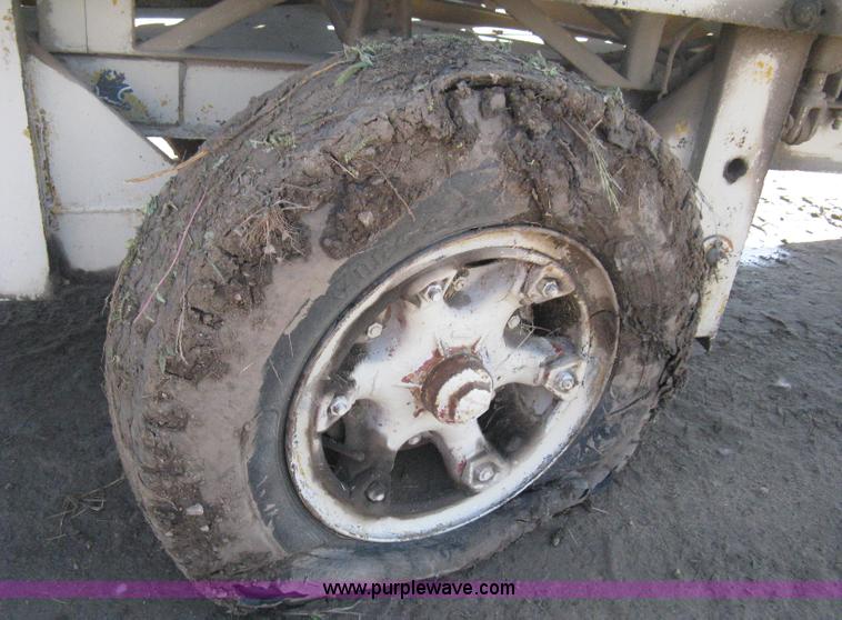 image for item B8201 Diesel powered aggregate conveyor