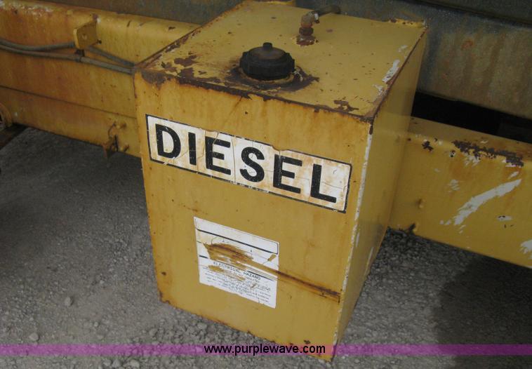 image for item B8295 1995 Grove SuperMax SM4688XT rough terrain scissor lift