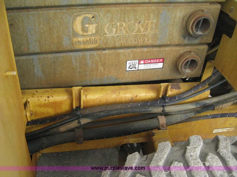 image for item B8295 1995 Grove SuperMax SM4688XT rough terrain scissor lift