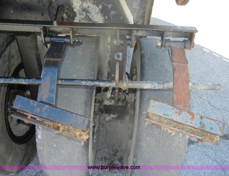 image for item D4941 Bomag BW12R pneumatic roller