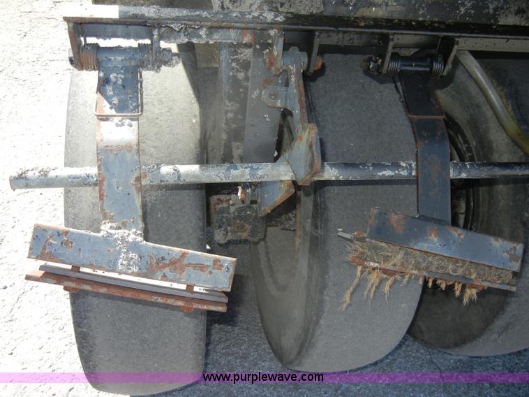 image for item D4941 Bomag BW12R pneumatic roller