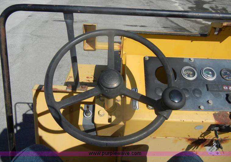 image for item D4941 Bomag BW12R pneumatic roller