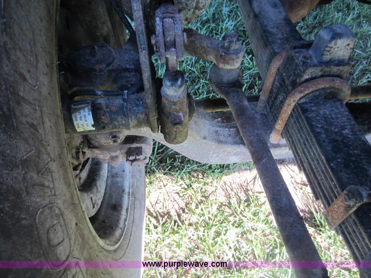 image for item D5675 1999 Ford Sterling LT9513 dump truck