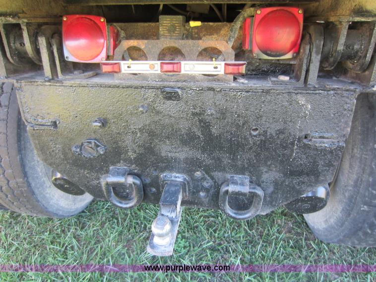 image for item D5675 1999 Ford Sterling LT9513 dump truck