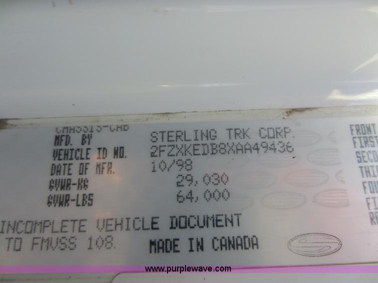 image for item D5675 1999 Ford Sterling LT9513 dump truck