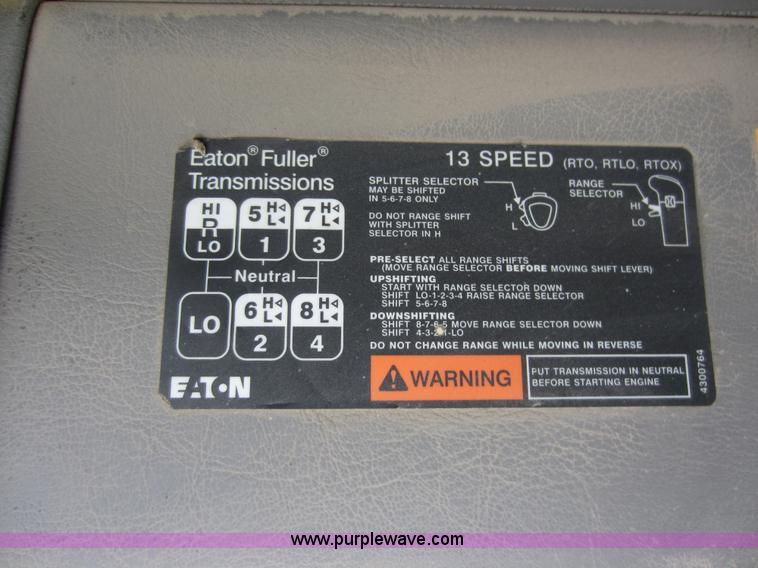 image for item D5675 1999 Ford Sterling LT9513 dump truck