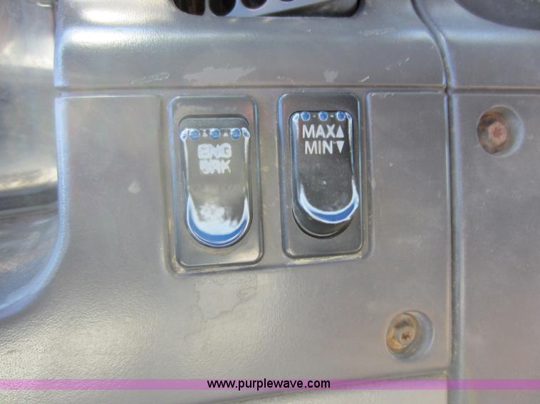 image for item D5675 1999 Ford Sterling LT9513 dump truck