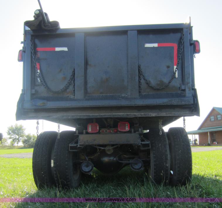 image for item D5676 1988 Freightliner FC60 dump truck