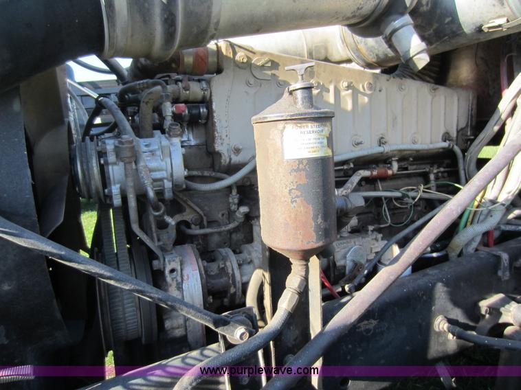 image for item D5676 1988 Freightliner FC60 dump truck