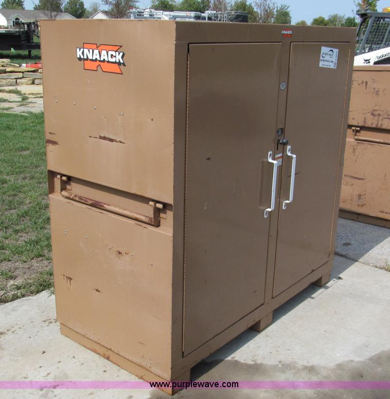 Knaack 139 commercial job site box in Lone Jack, MO Item E2222 sold