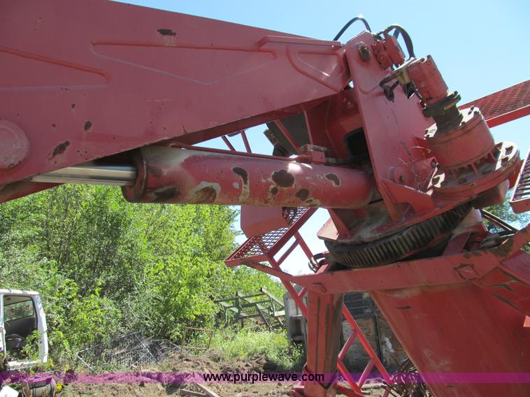 image for item E3516 1995 IMT 16035 sheet rock crane