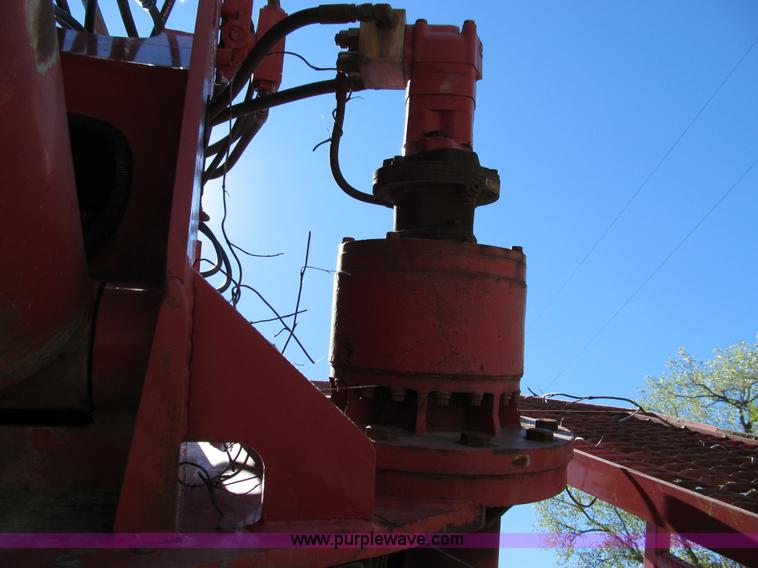 image for item E3516 1995 IMT 16035 sheet rock crane