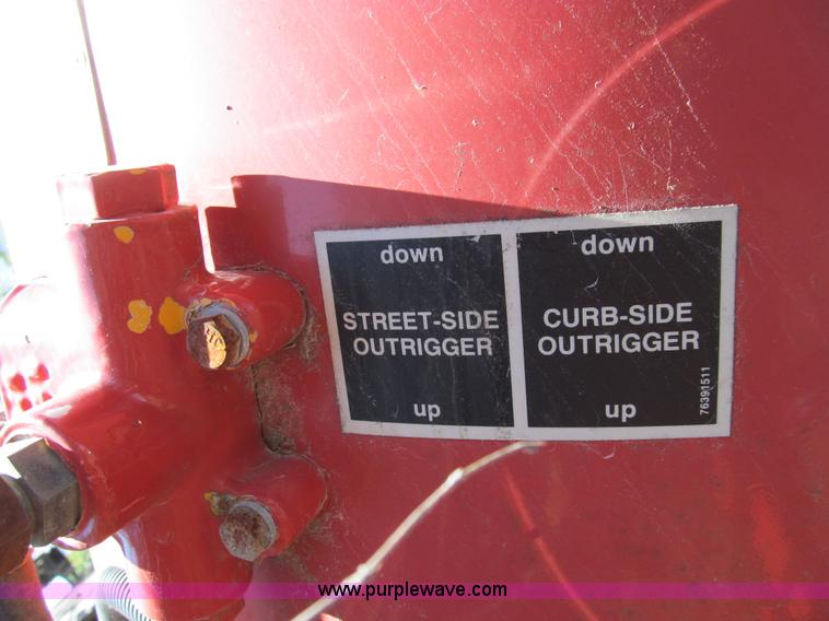 image for item E3516 1995 IMT 16035 sheet rock crane