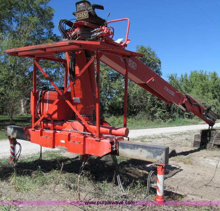 image for item E3517 1998 Fassi F300SE 24 sheet rock crane