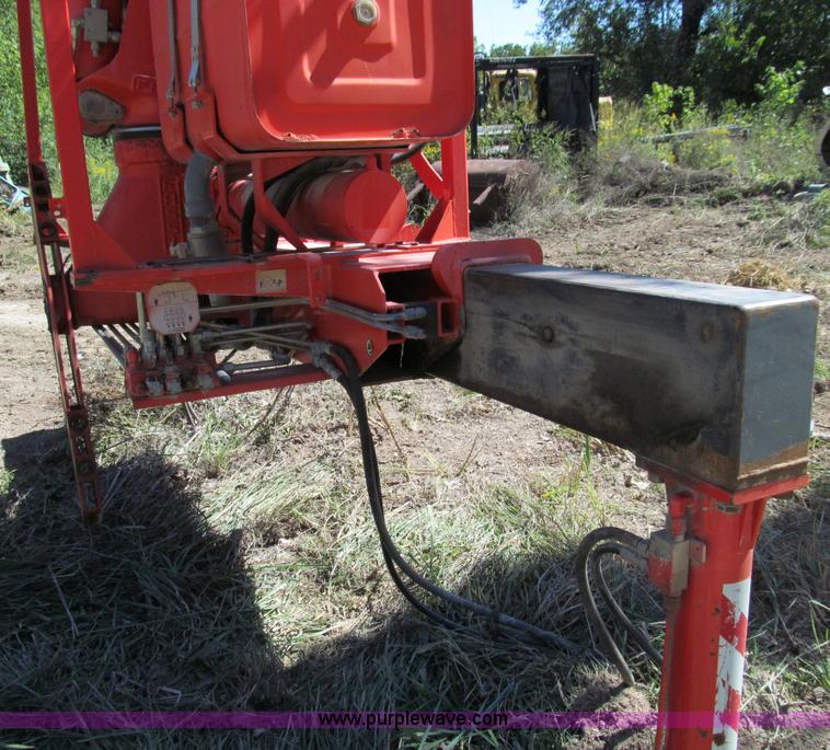 image for item E3517 1998 Fassi F300SE 24 sheet rock crane