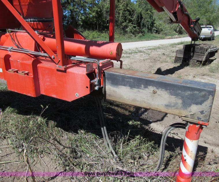 image for item E3517 1998 Fassi F300SE 24 sheet rock crane