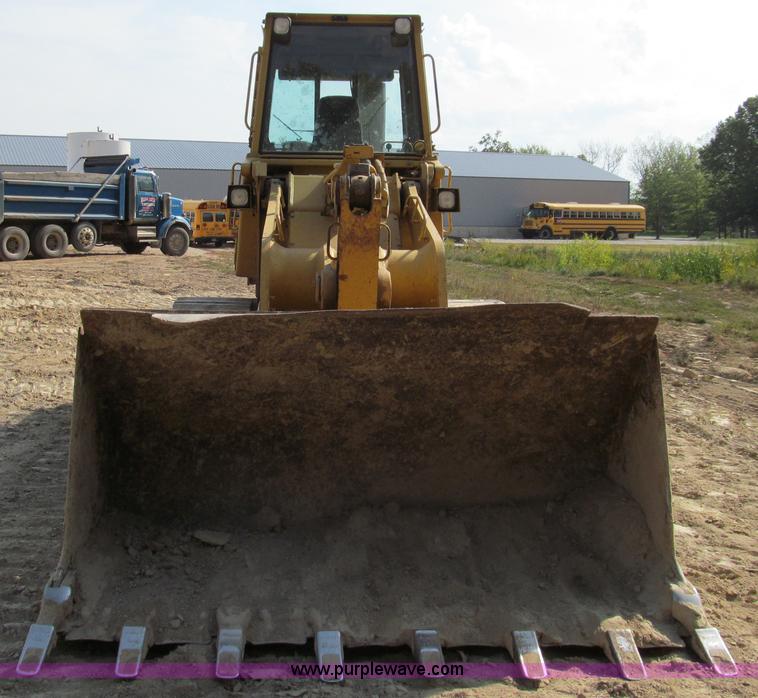 image for item E3528 1996 Caterpillar 963B track loader