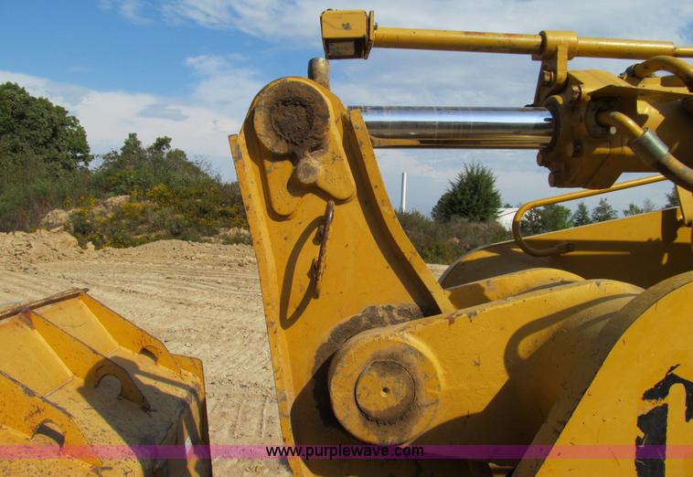 image for item E3528 1996 Caterpillar 963B track loader