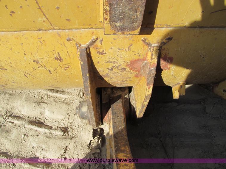 image for item E3528 1996 Caterpillar 963B track loader