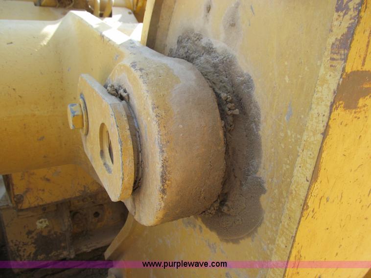 image for item E3528 1996 Caterpillar 963B track loader