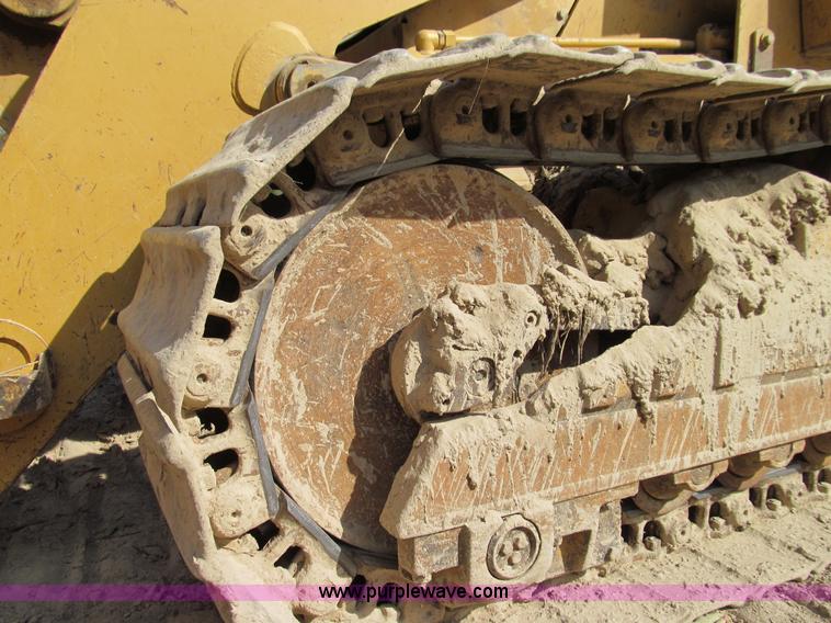 image for item E3528 1996 Caterpillar 963B track loader