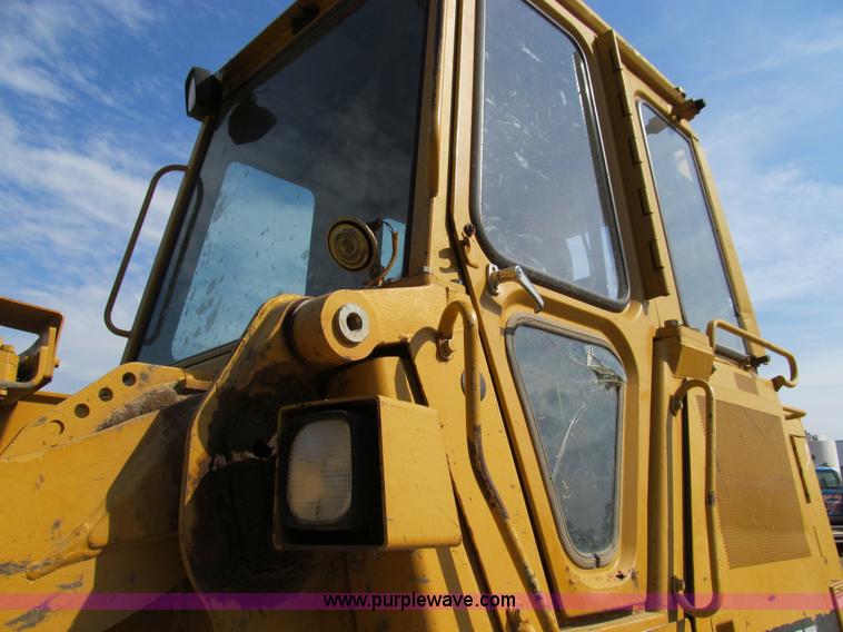image for item E3528 1996 Caterpillar 963B track loader
