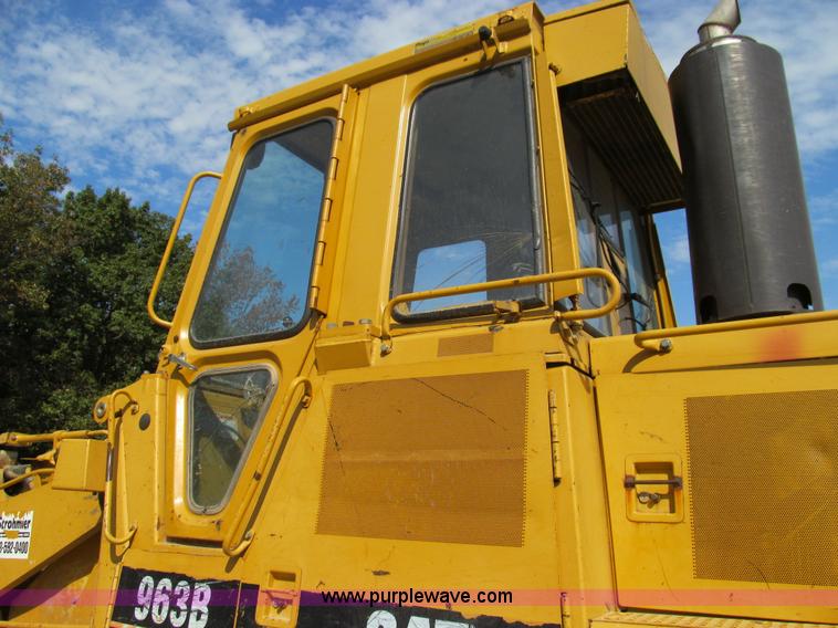 image for item E3528 1996 Caterpillar 963B track loader