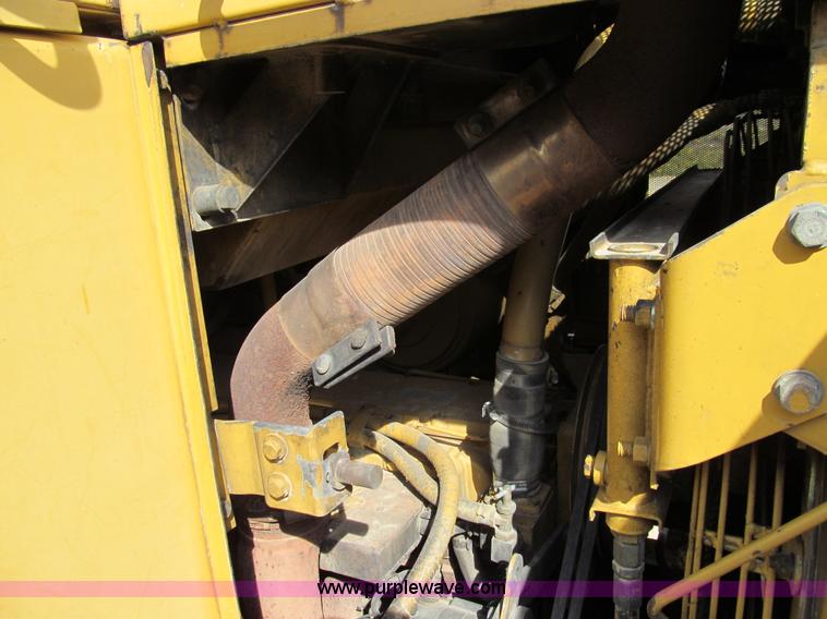 image for item E3528 1996 Caterpillar 963B track loader