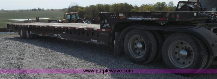 image for item E3530 2004 Trail King TK70HT-482 trailer