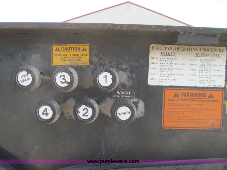 image for item E3530 2004 Trail King TK70HT-482 trailer