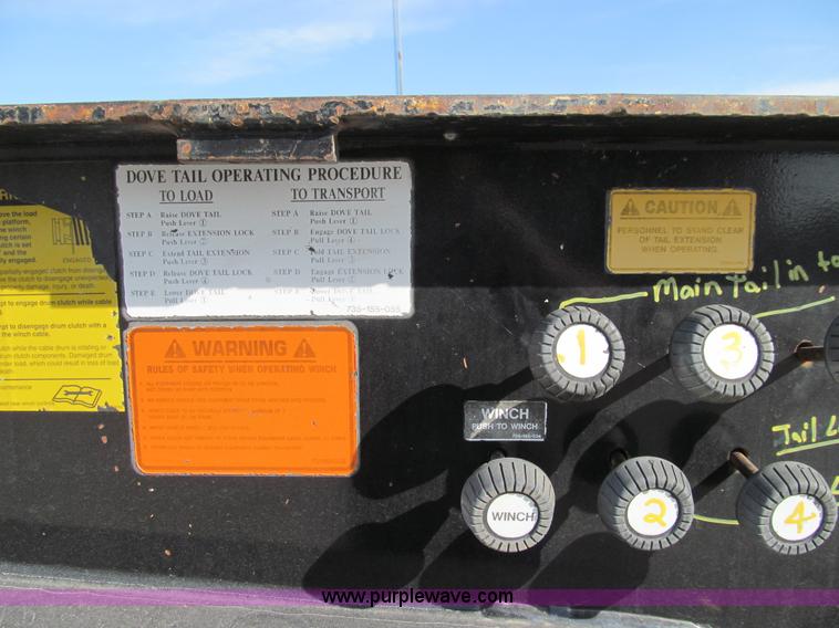 image for item E3530 2004 Trail King TK70HT-482 trailer