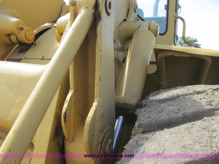 image for item E3531 1964 Caterpillar 966B wheel loader